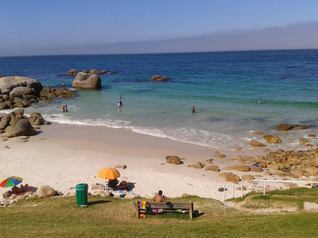 Dream A Little Daire Simonʼs Town Oda fotoğraf